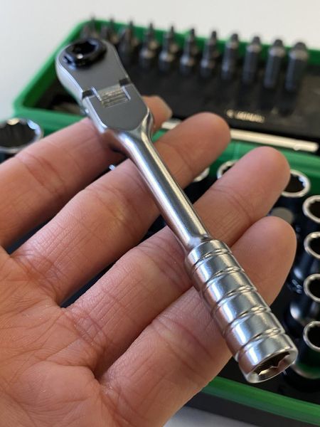 Трещотка мини 1/4" с шарниром TOPTUL 60 зубцов (исп. с FTDF0810) CHEV0811 CHEV0811 фото
